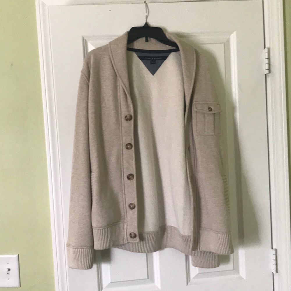 Tommy Hilfiger Sweater. Medium. Brand new. Beige.